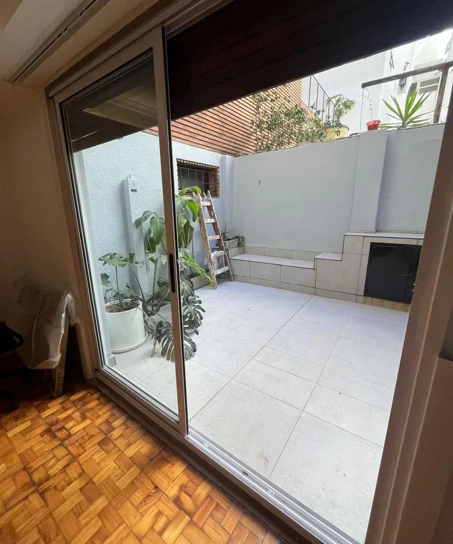 Venta | 3 ambientes totalmente reciclado a nuevo con cochera, baulera y patios en Belgrano 3