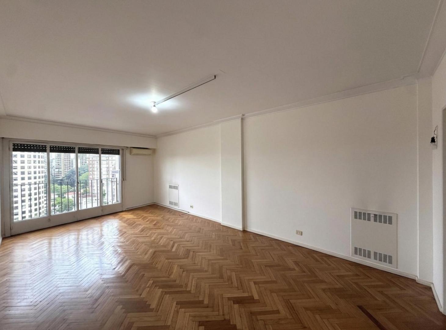 Foto de 3 ambientes con dependencia y espacio guardacoches, imagen 1