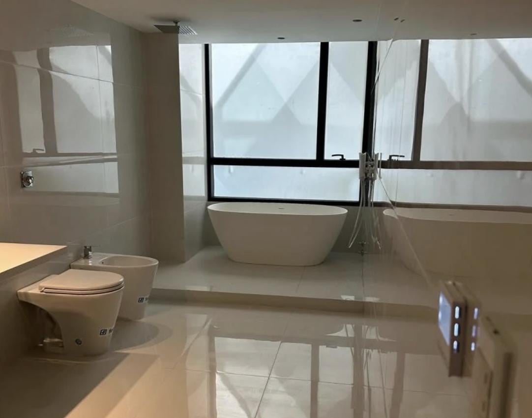 Foto de Espectacular semipiso - 320 m2 - 3 suits - 2 coch - Amenities Premium, imagen 3