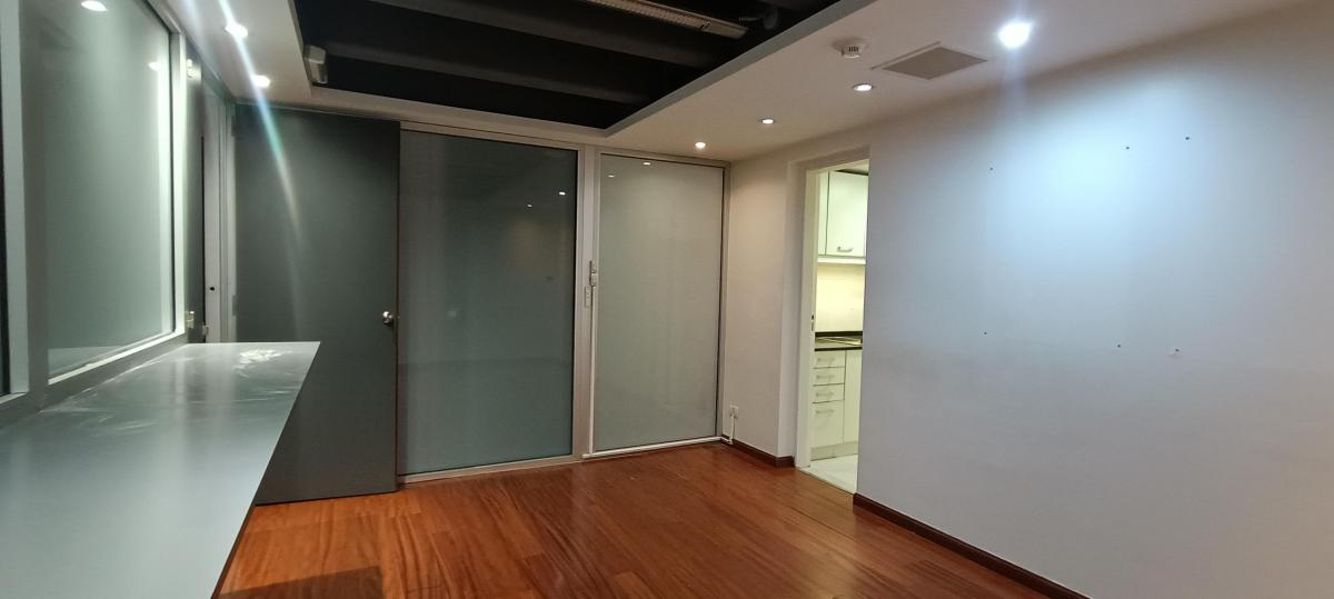 Alq. Piso Triple a Oficina 400 m² Cub. 2 Coch. Recoleta Impecable 3