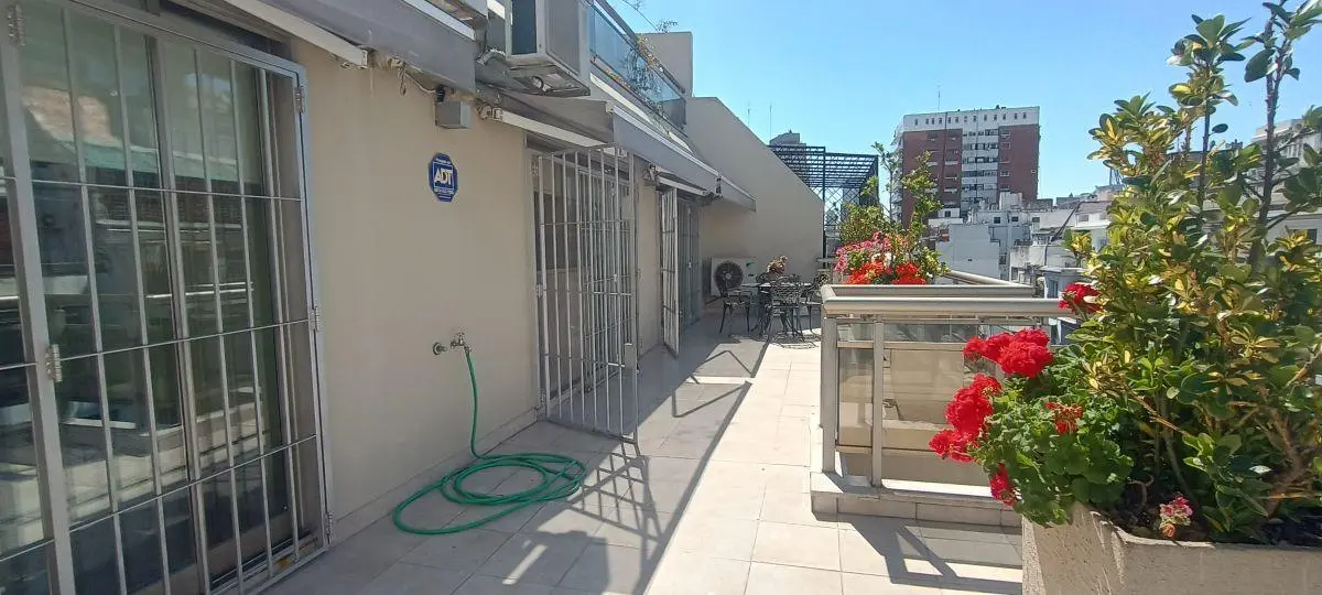Alq. Dúplex 8° y 9° terraza y quincho. Coch . Amenities. Vig 24hs. Botánico. 3