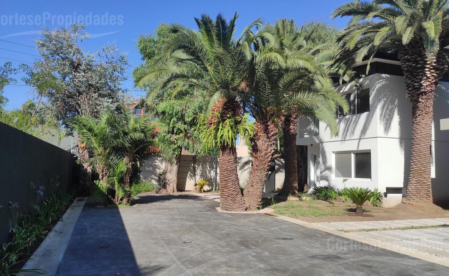 Casa en venta en complejo cerrado Villa Elvira - Pacheco