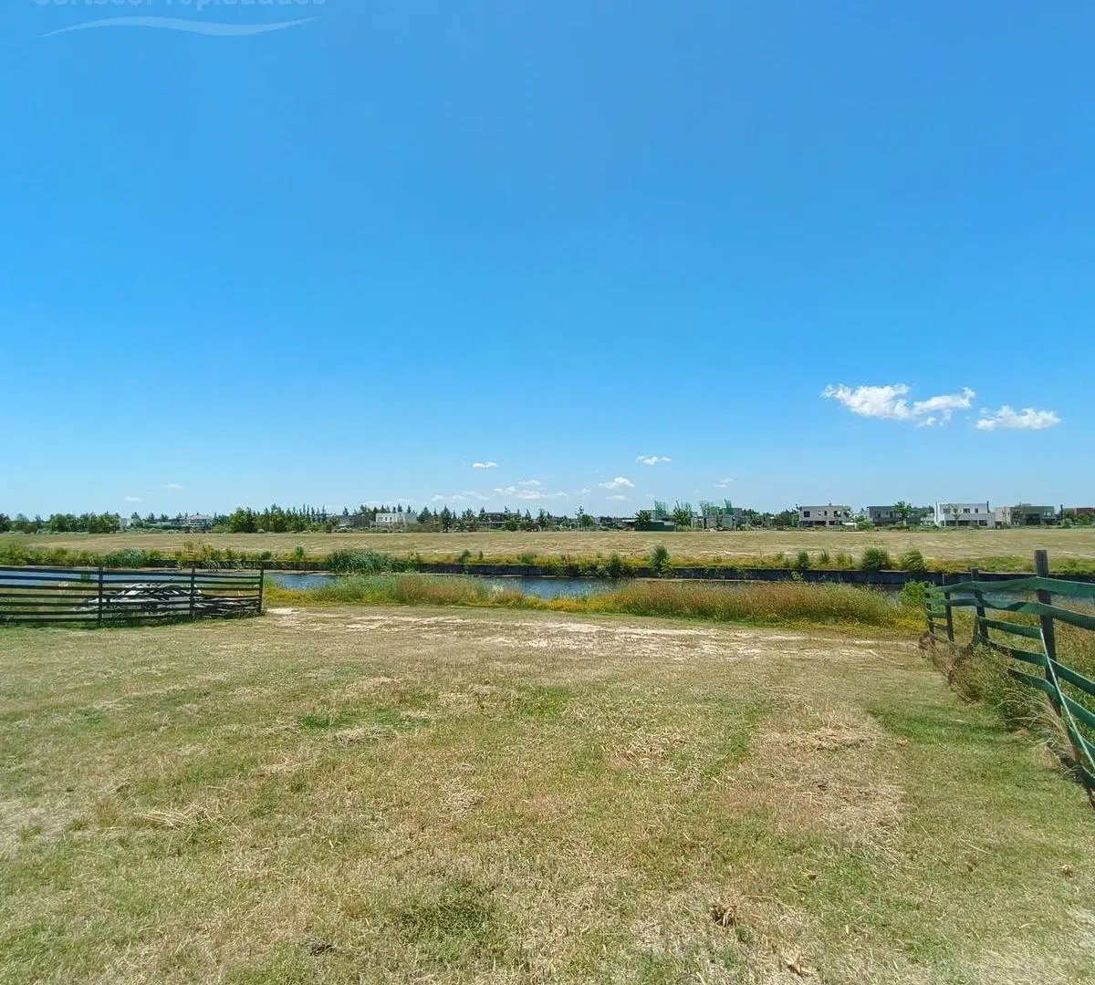 Oportunidad de venta lote en el naudir al rio 3