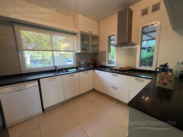 Foto de Casa en venta/ alquiler en Santa Catalina, imagen 1