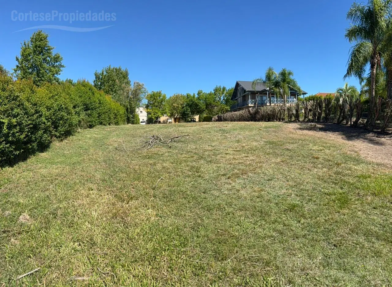 Terreno en venta al río en Santa Catalina, Villanueva 1