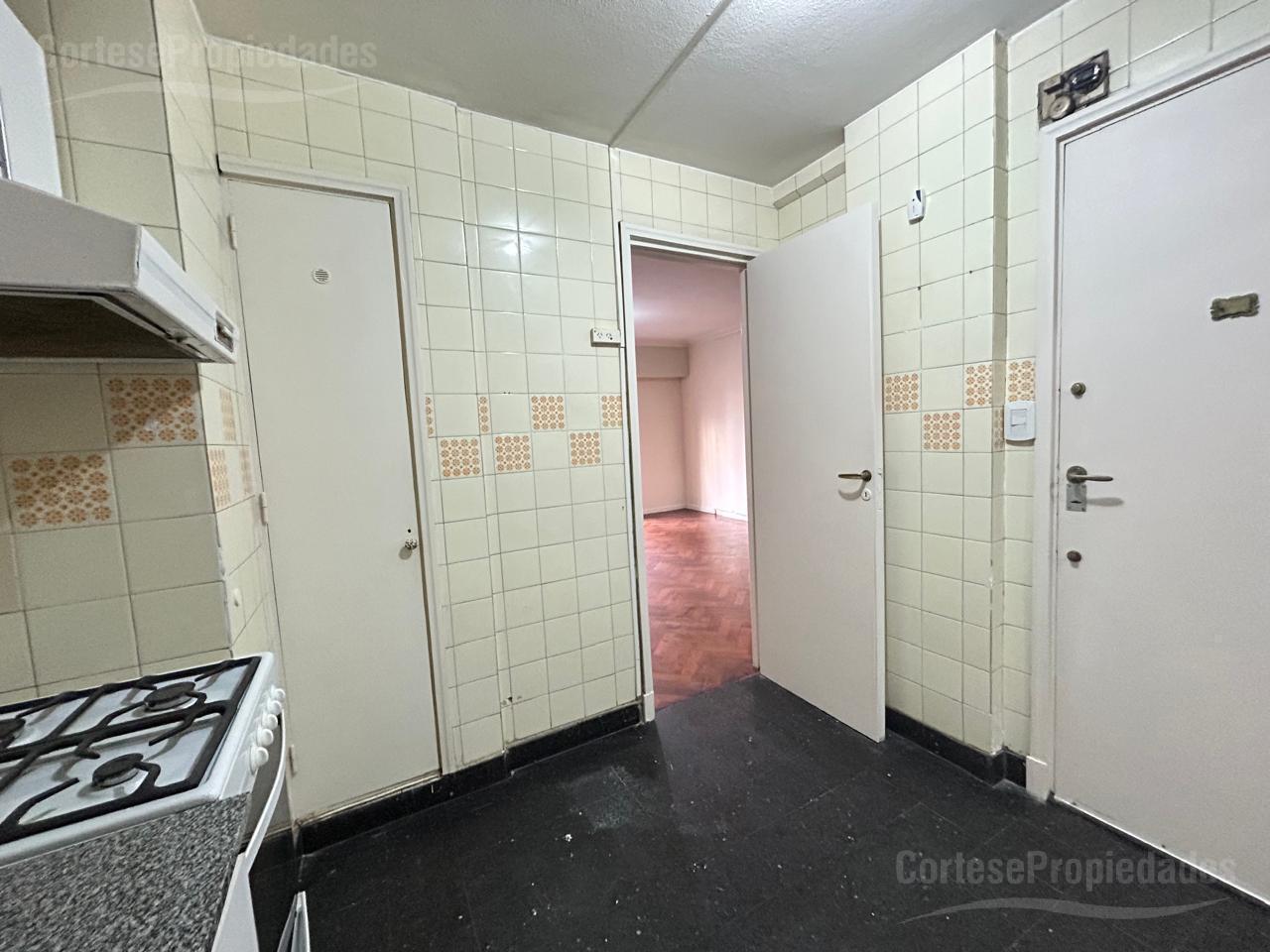 Foto de Palermo, 3 ambientes al frente, cocina comedor de diario, baño y baño de servicio, imagen 3
