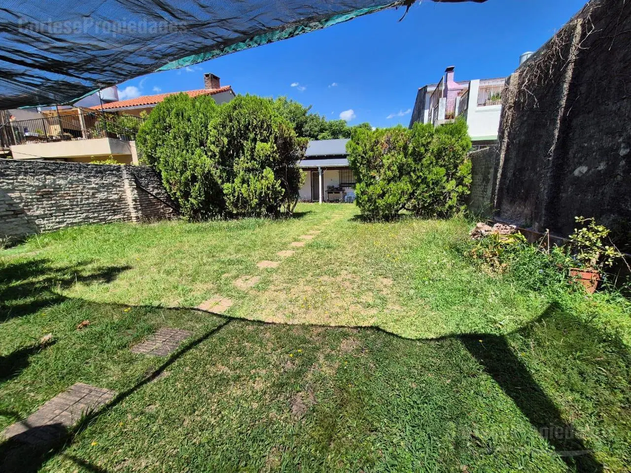 Casa o Lote en venta en excelente zona de Victoria 5