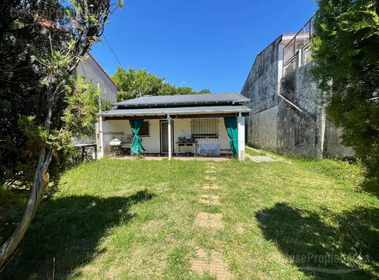 Casa o Lote en venta en excelente zona de Victoria 4