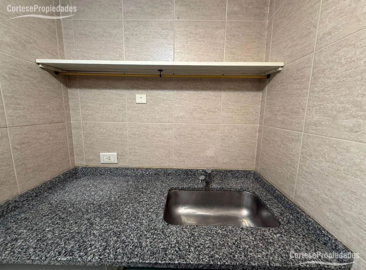 Departamento. Monoambiente. Apto profesional. Recoleta 8