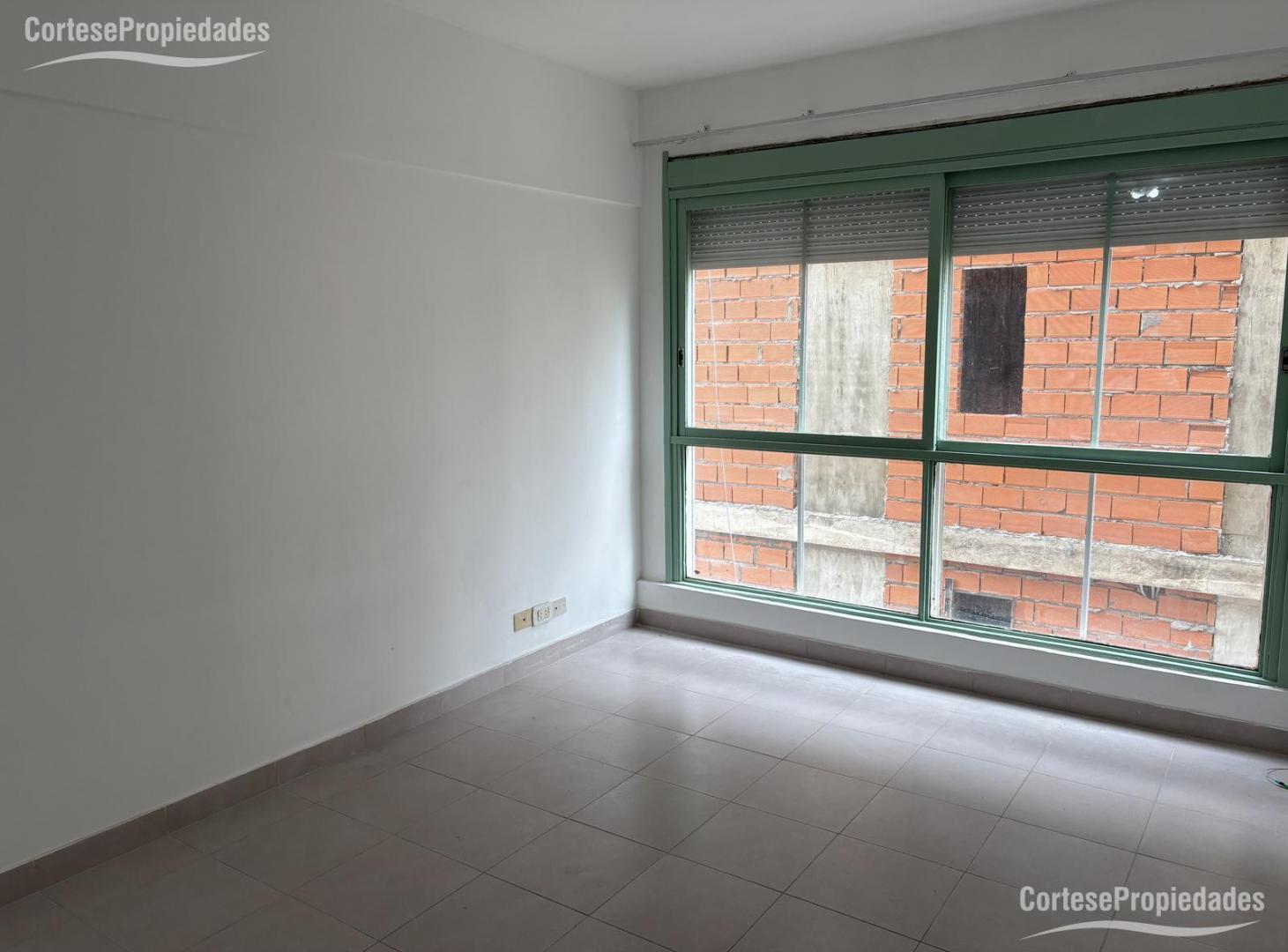 Foto de Palermo, 2 ambientes luminosos, con pisos y pintura a nuevo, imagen 1