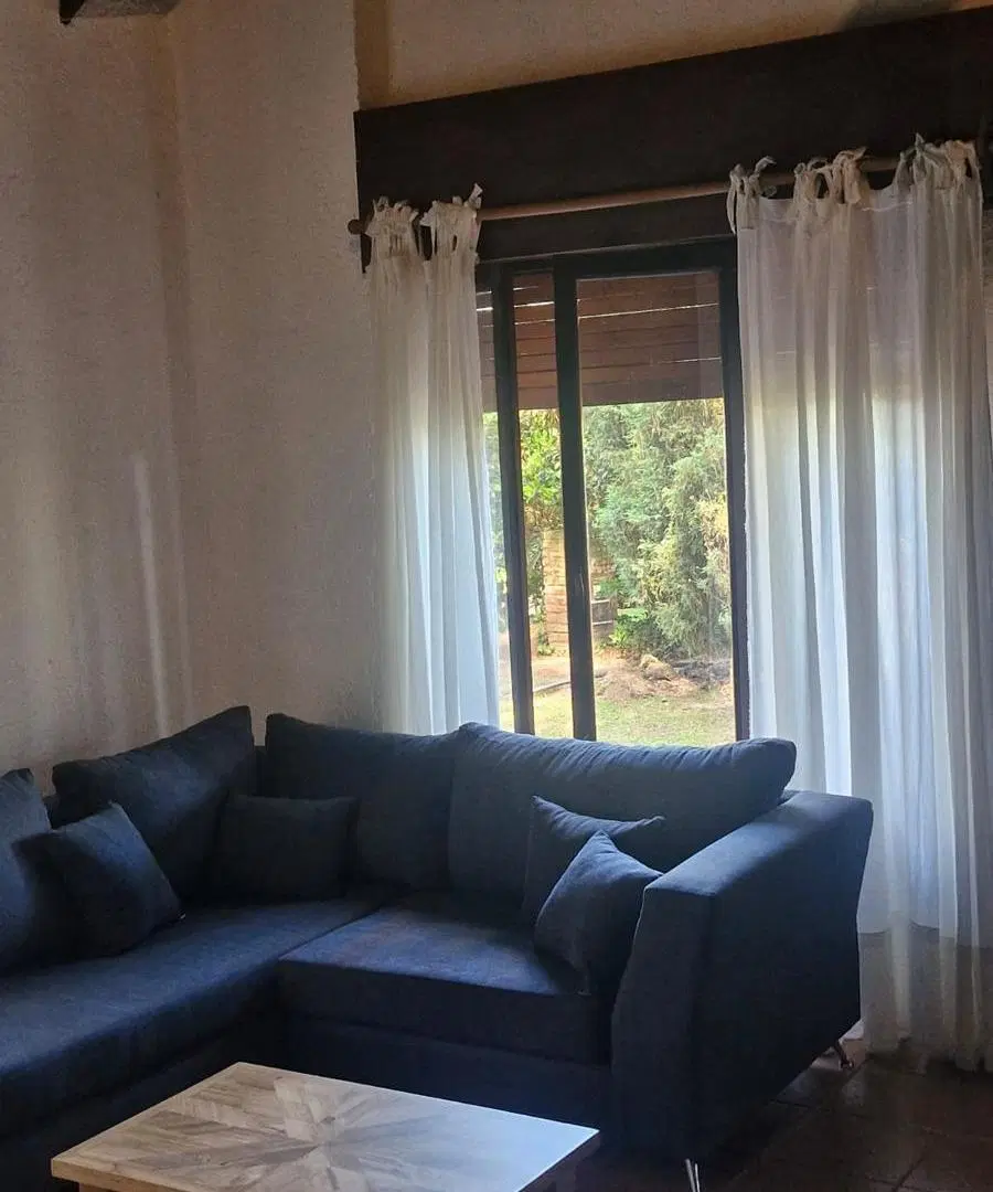CASA OPORTUNIDAD DE DOS DORMITORIOS A 200 METROS DEL MAR ZONA LASALLE 8