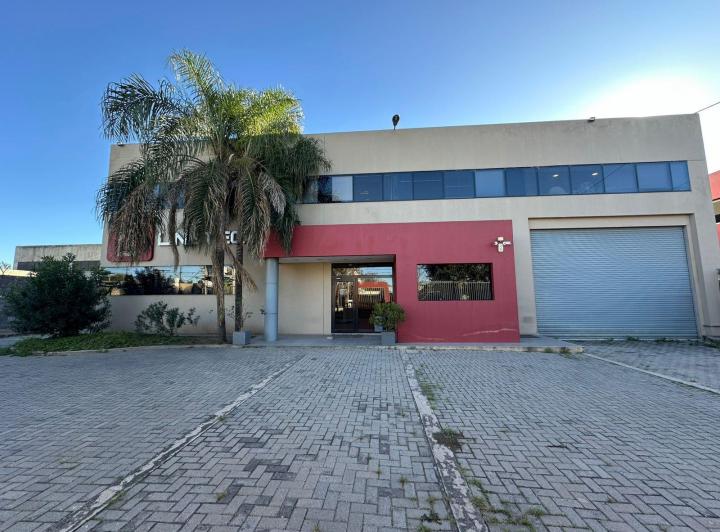 PLANTA OPERATIVA c/oficinas, galpones, sect productivos y administ Lista p/ reactivar operaciones!! 2