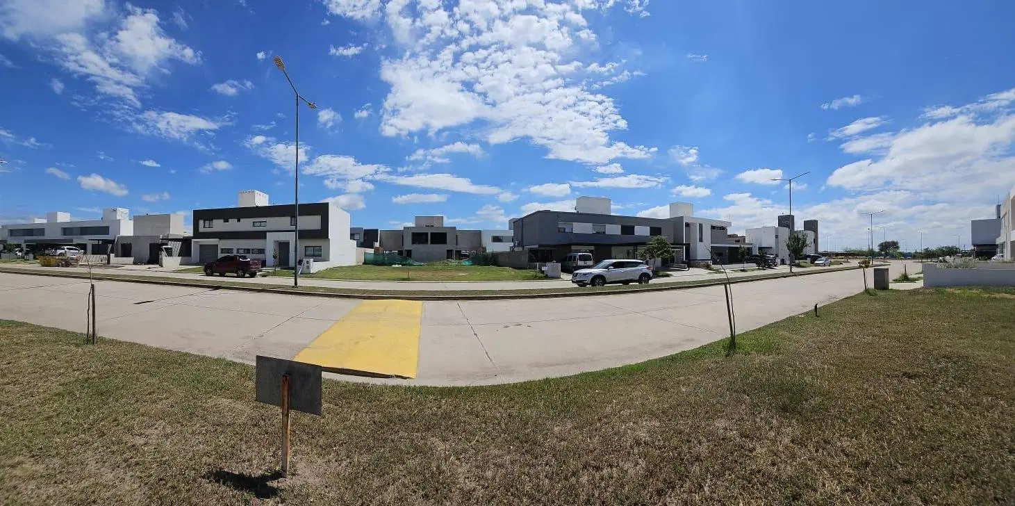 Terreno a la venta en San Ignacio Village  , Fondo Norte ,Etapa 1, central, el mejor!!! 5