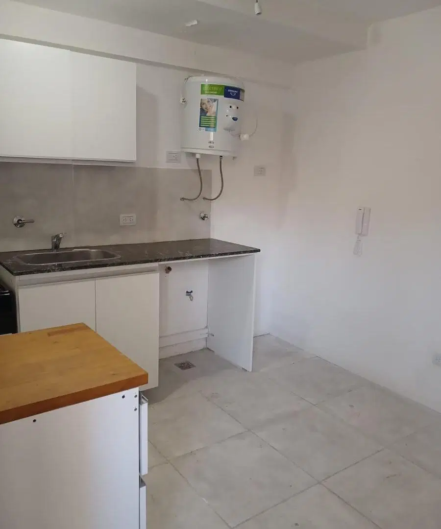 Bº General paz Lima al 1600 EN ALQUILER dpto. 1 dorm. c/balcón y asador 4
