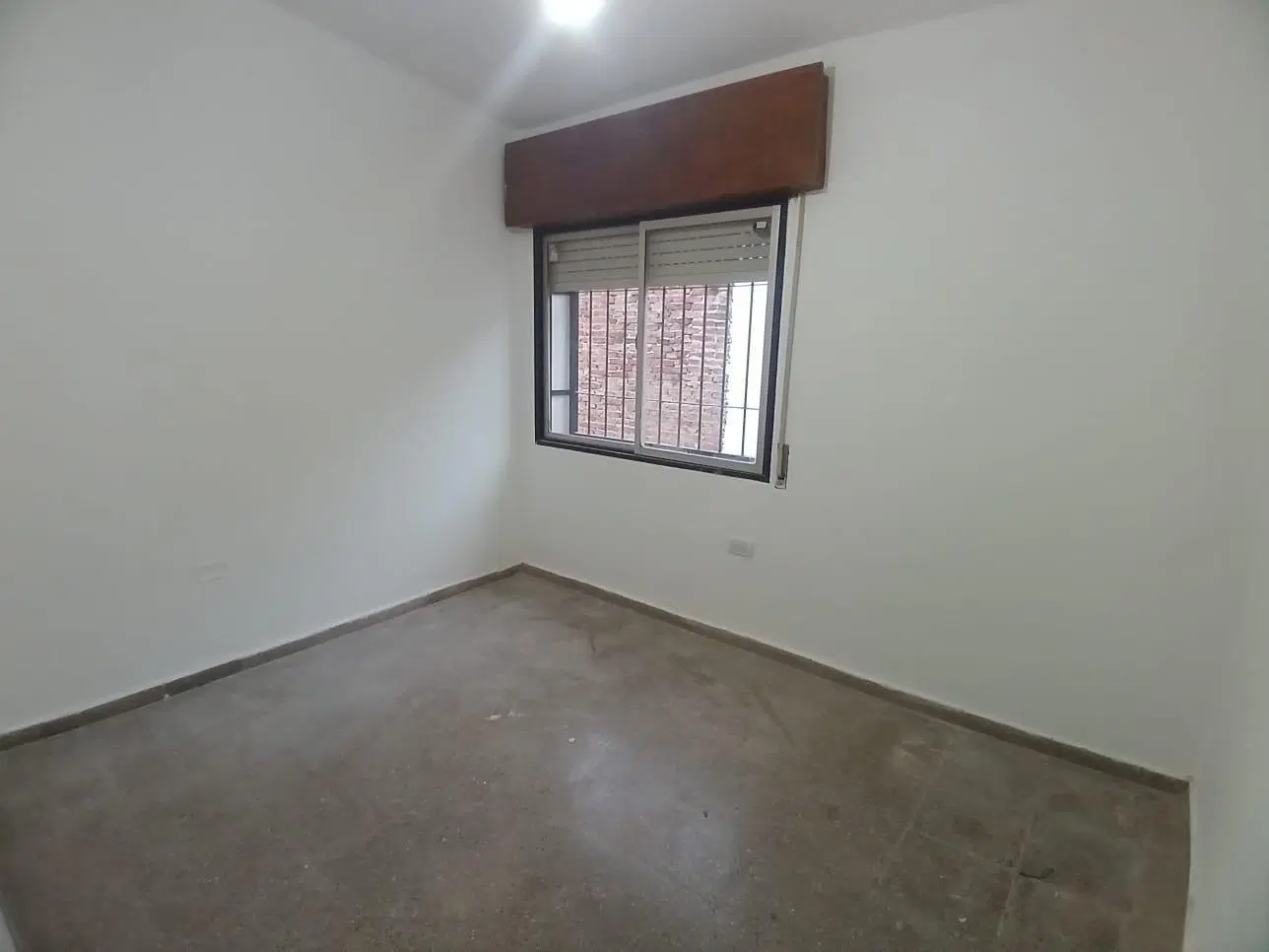 Dpto. 2 dorm. más escritorio c/patio SIN EXPENSAS - Bº Observatorio zona Tribunales II 4