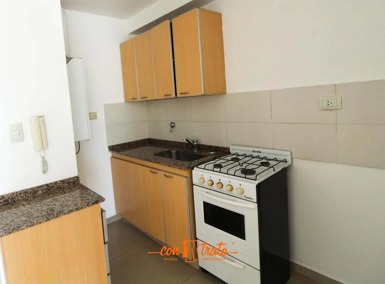 Depto. 1 dorm c/ Balcón Piso Alto c/ vista a plaza! PISCINA , SUM 5