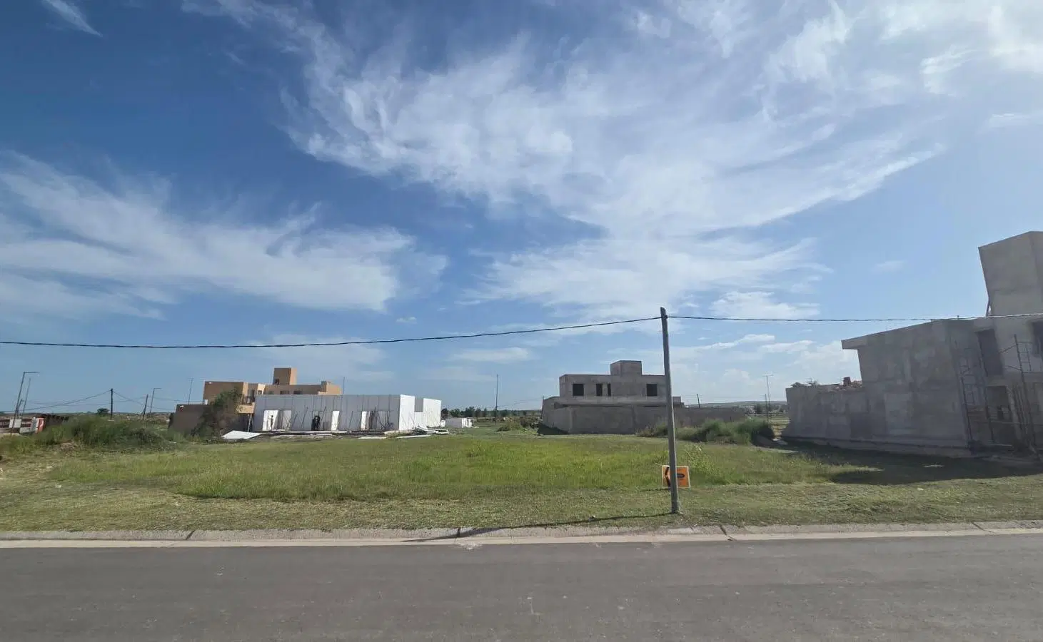 Lote de 618 m2 Frente a Espacio Verde!  Docta AVENIDA 2 , financiación!!! Apto duplex 3