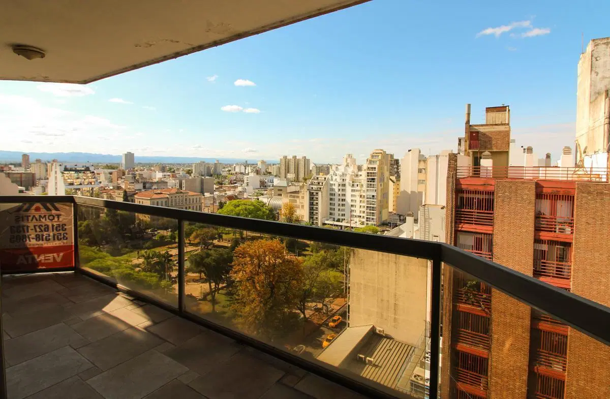 Dpto de 3 dorm 3 bños Piso alto con vista increible! - Apto Credito! 3