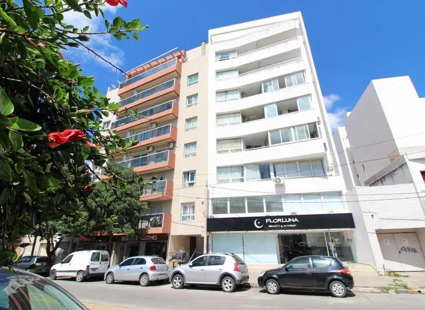 Dpto Frente Plaza 1 Dormitorio Equipado Full Posesión ya! c/ Escritura. Apto credito!!! 4