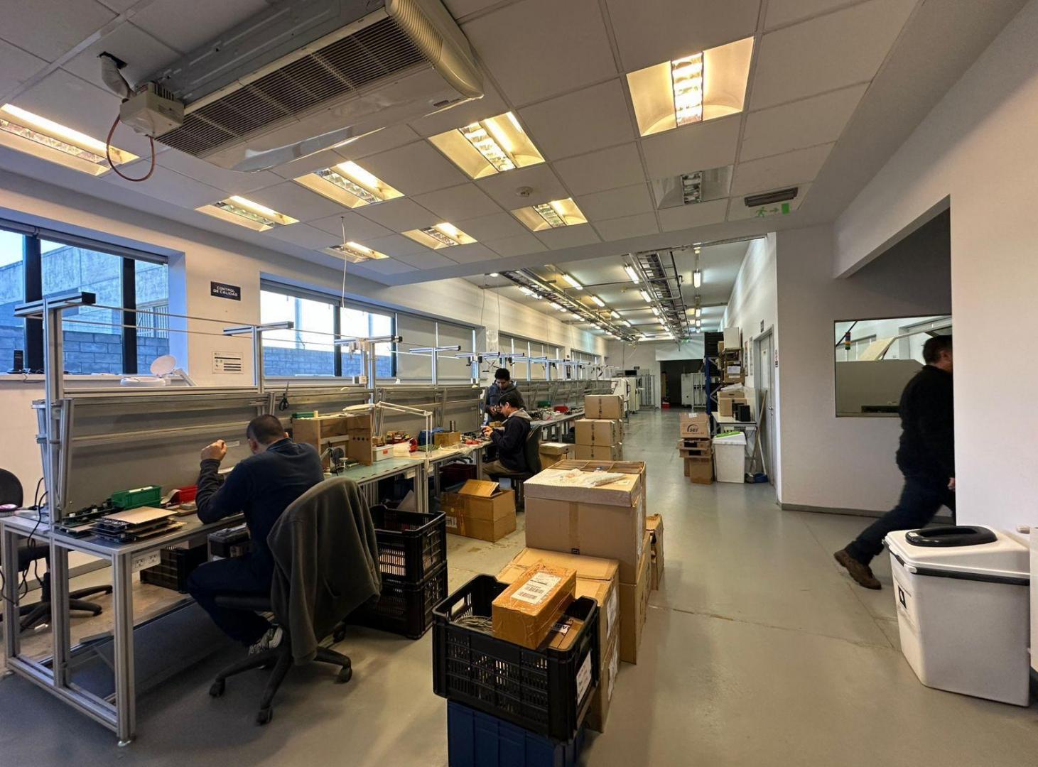 Foto de Planta Industrial Equipada 1.900 m² Oficinas Galpones | Los Boulevares, imagen 1