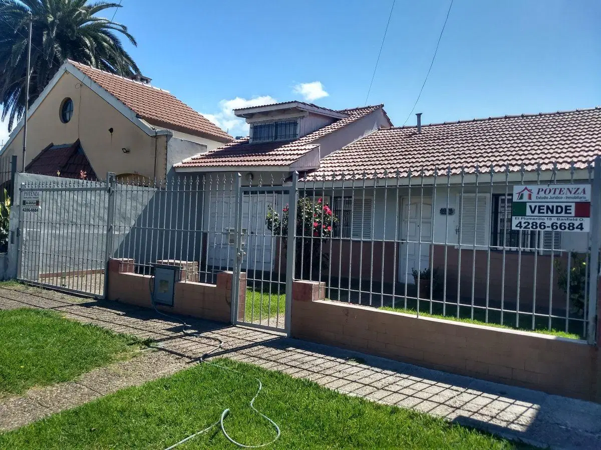 Casa En Venta En Barrio La Gloria 3