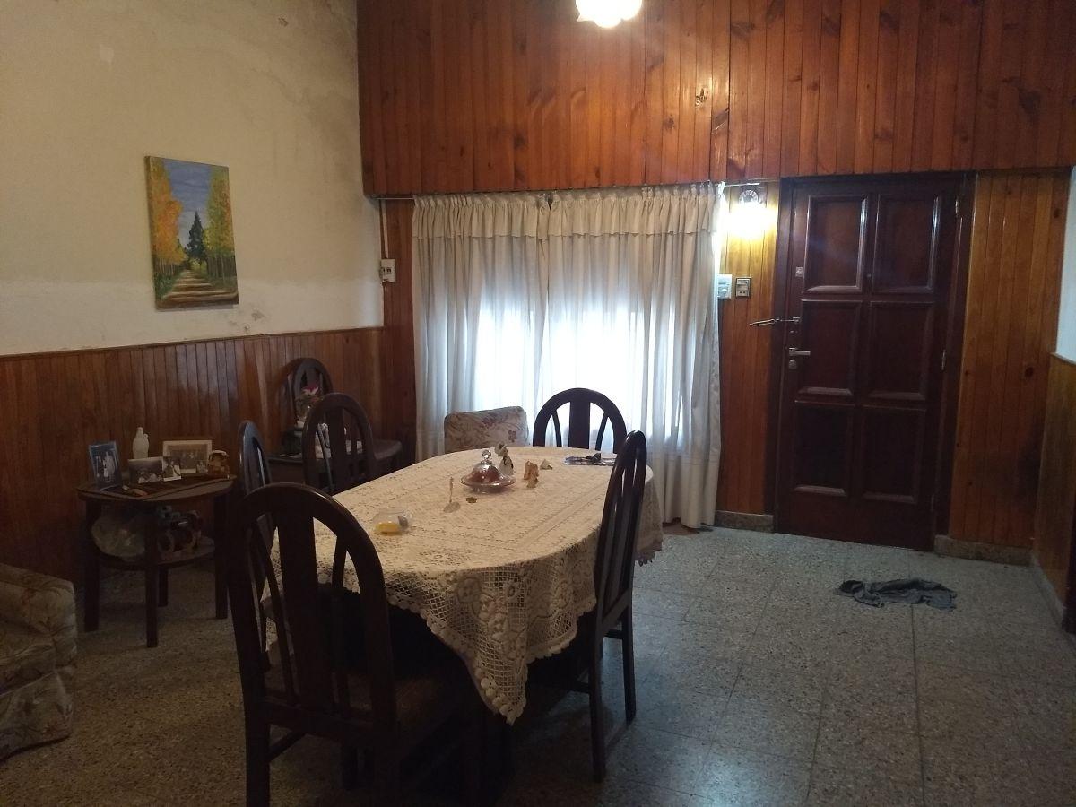 Foto de Chalet con garage y quincho, imagen 4