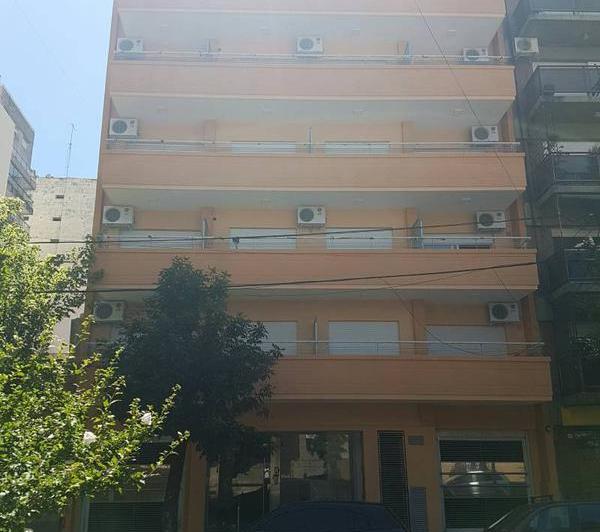 Semipiso 2 ambientes c/balcón - Parque Chacabuco - Alquiler