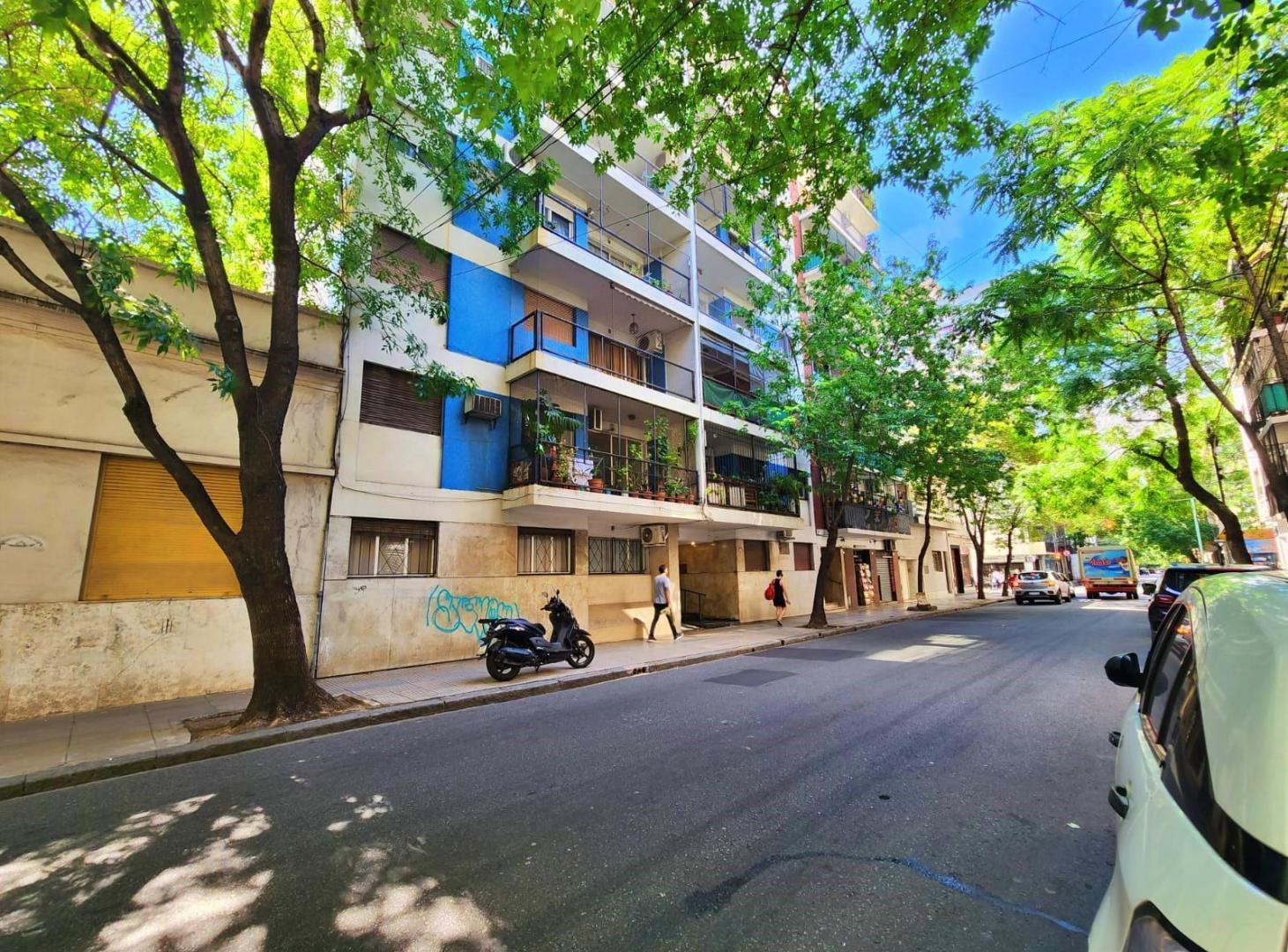 4 Amb Almagro: Luminoso y Bien Distribuido en Alquiler