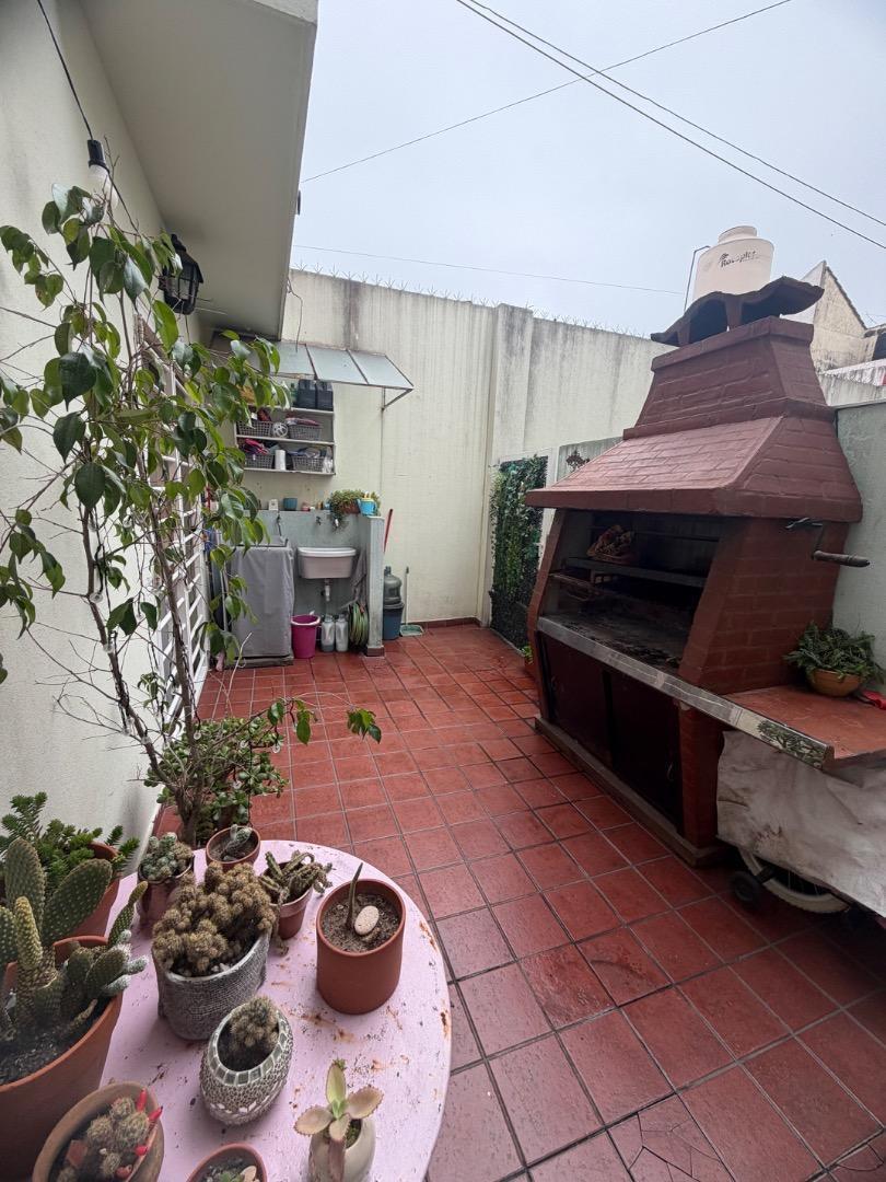 Foto de PH 3 ambientes venta. Rivera Indarte 384. Villa sarmiento., imagen 1