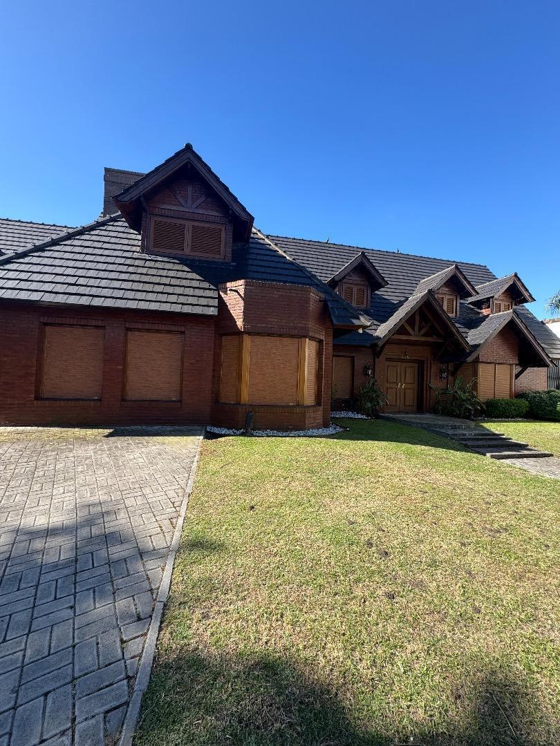 Foto de Casa en venta Emilio Mitre 700. Villa Sarmiento, imagen 1