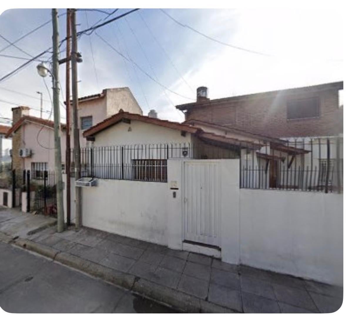 Foto de casa 4 ambientes en venta. Dolores 80. Villa sarmiento, imagen 2