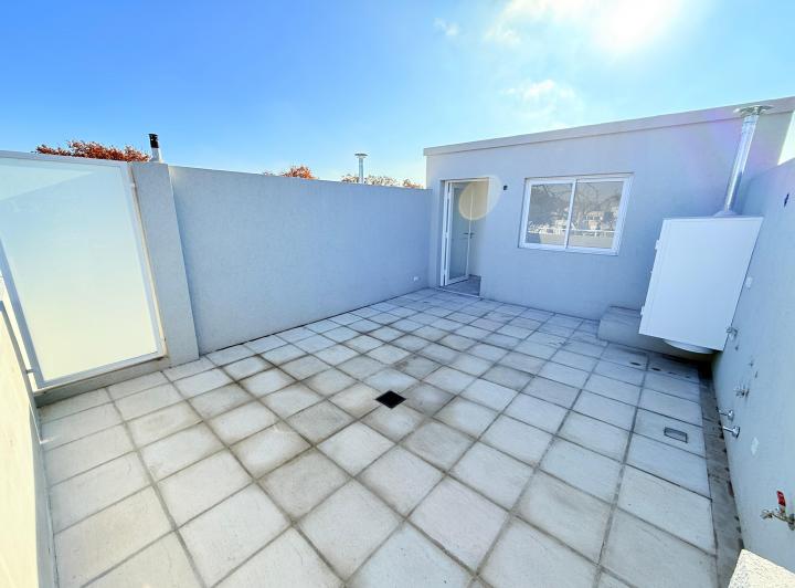 PH en venta de 2 ambientes en Santa Rita
