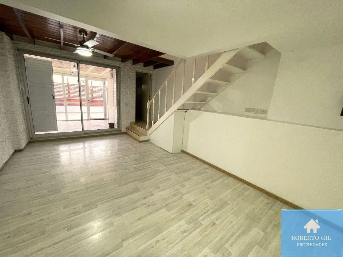 Alquiler Departamento 2 Ambientes en Duplex con Patio en Villa Urquiza 2