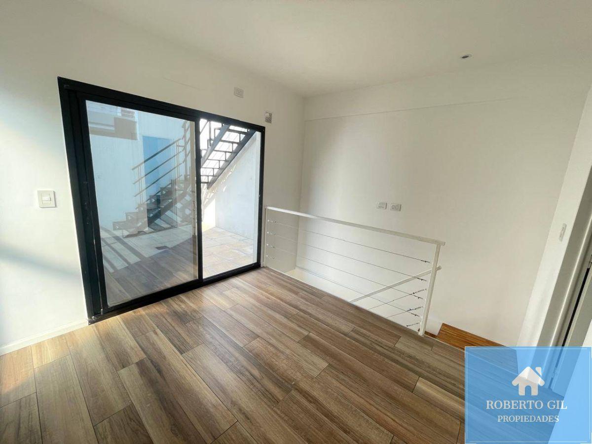 Foto de Alquiler PH 2 Ambientes con Balcón, Patio, Terraza Propia en Villa, imagen 4