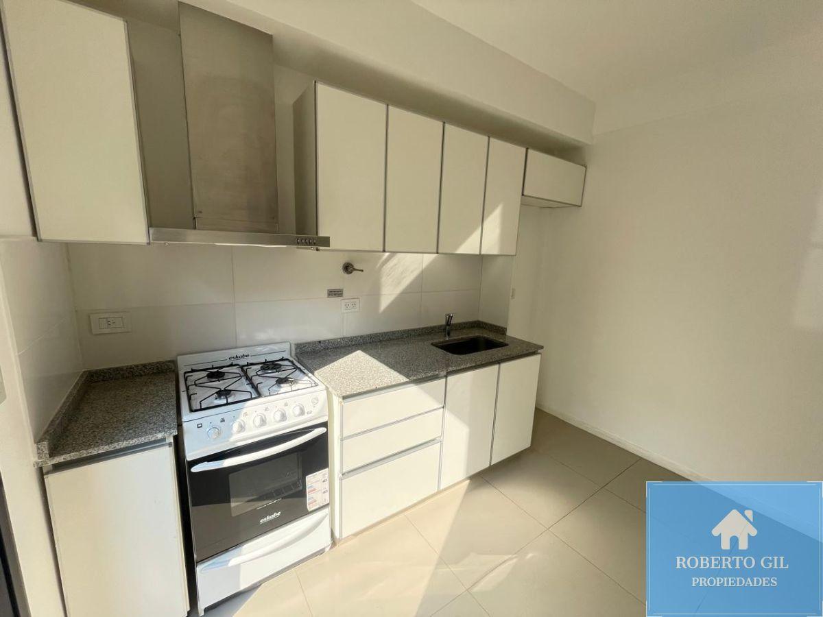 Foto de Alquiler PH 2 Ambientes con Balcón, Patio, Terraza Propia en Villa, imagen 2