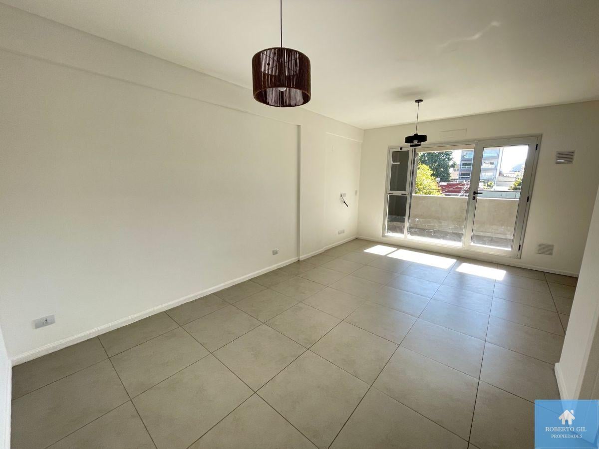 Foto de Alquiler Departamento 2 Ambientes con Balcon en Villa Urquiza, imagen 2