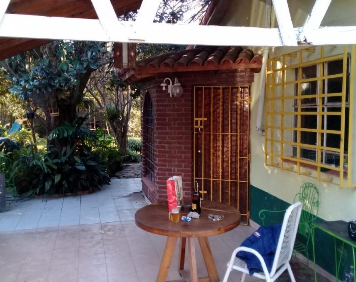 Venta Casa Quinta en Emilio Mitre 2100, Moreno. 2