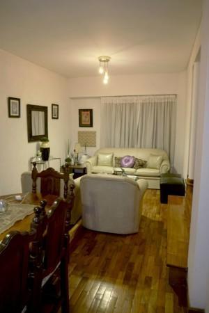 Hermosa Casa 5 Amb con Jardin en Parque Chacabuco 1