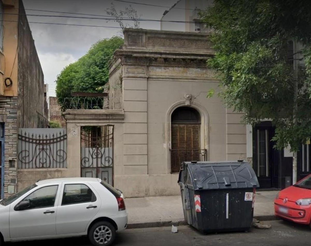 Venta Lote en Av Varela 700, Flores. 1