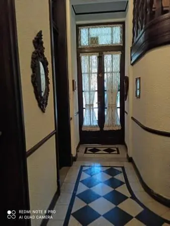 Retasado Casa Lote Propio 7 Amb - Dep de Servicio- Cochera - Patio - Terraza 2