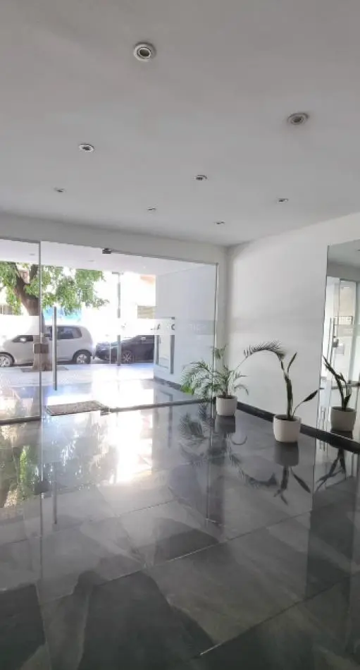 En Venta Amplio Monoambiente  con cochera y baulera en Villa Urquiza 2
