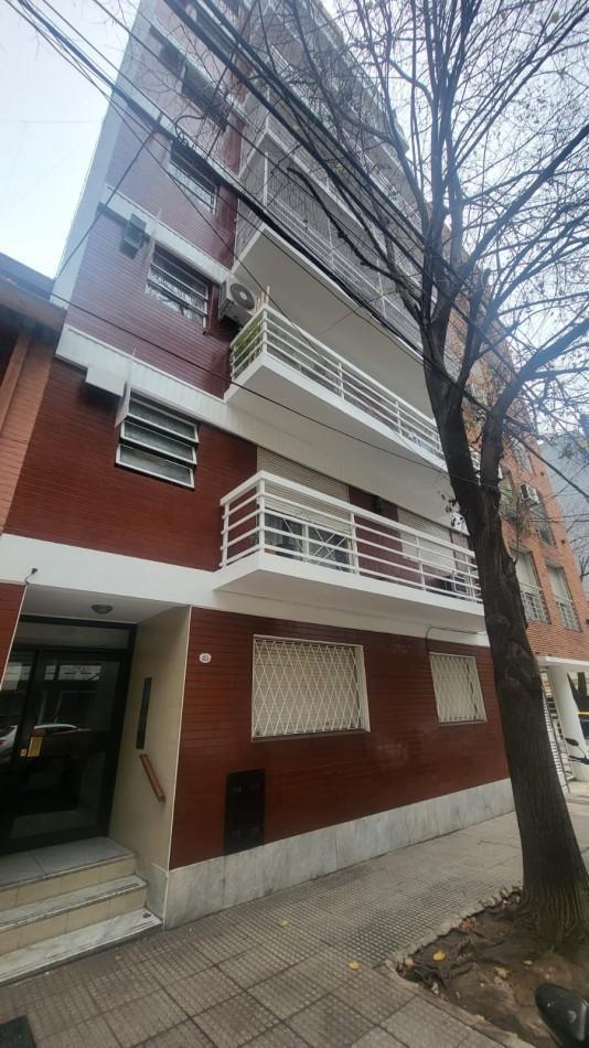 Departamento en Venta 3 ambientes al Frente con Balcon en Caballito