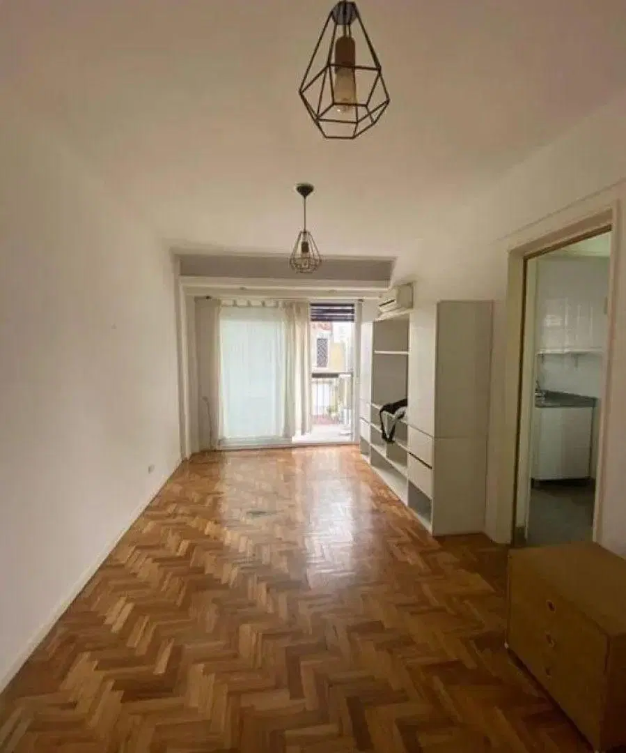 EN VENTA DEPTO DE 1 AMB EN ALMAGRO 5