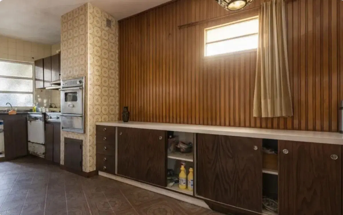 En Venta Depto de 4 amb  con dependencia  y cochera en caballito 3
