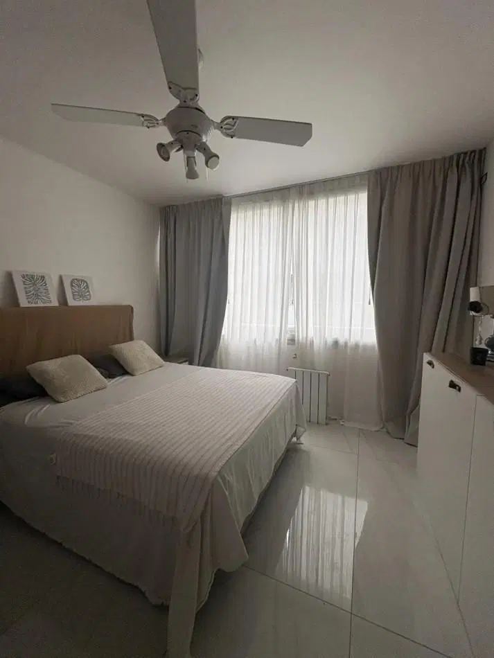 Venta departamento 3 ambientes con cochera en Parque Chacabuco 5