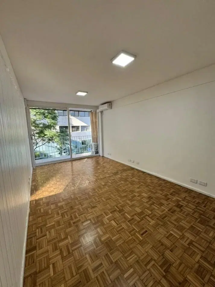 Venta monoambiente con balcon en Palermo 4