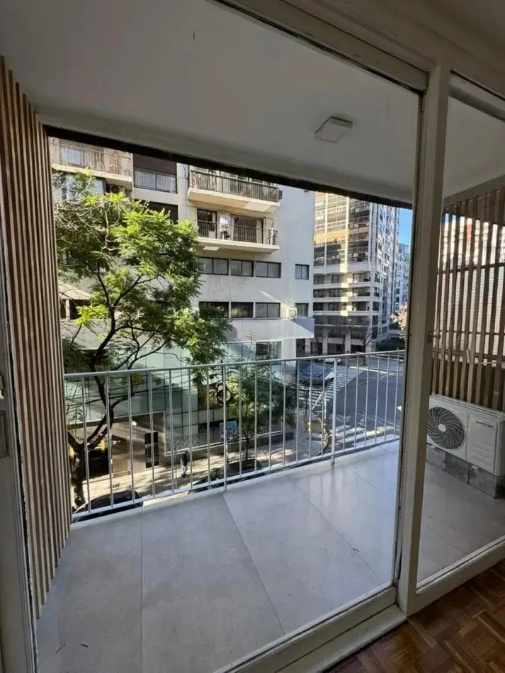 Venta monoambiente con balcon en Palermo 5