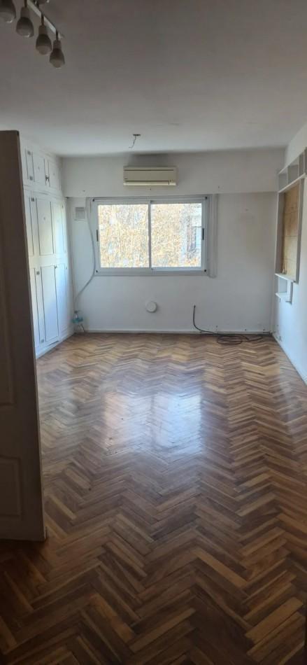 Venta monoambiente al frente en Palermo
