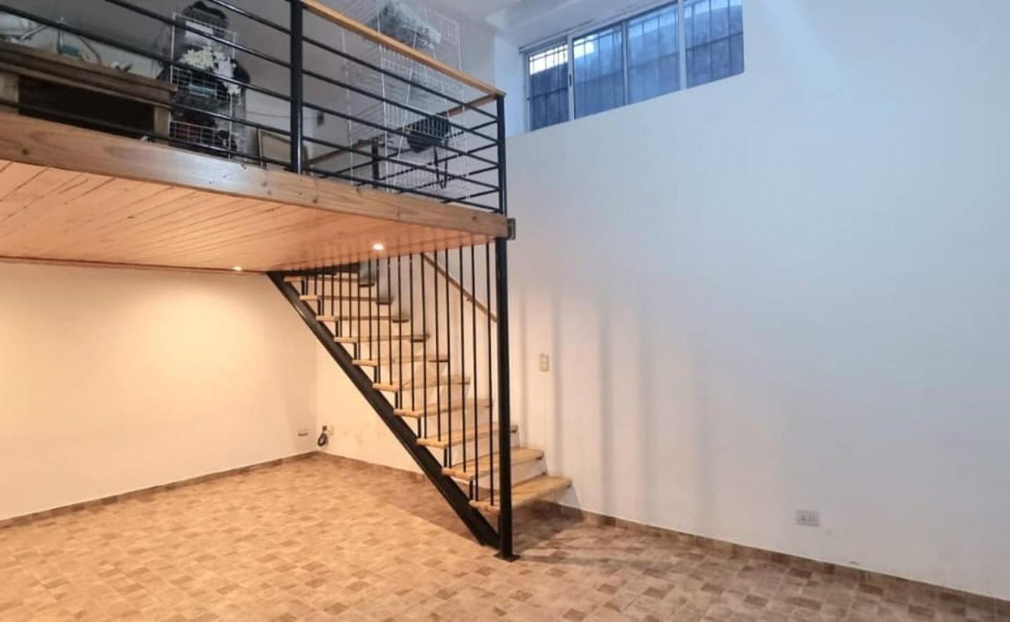 Foto de Alquiler ph tipo loft 4 ambientes con terraza en Av San Martin 3200, imagen 1