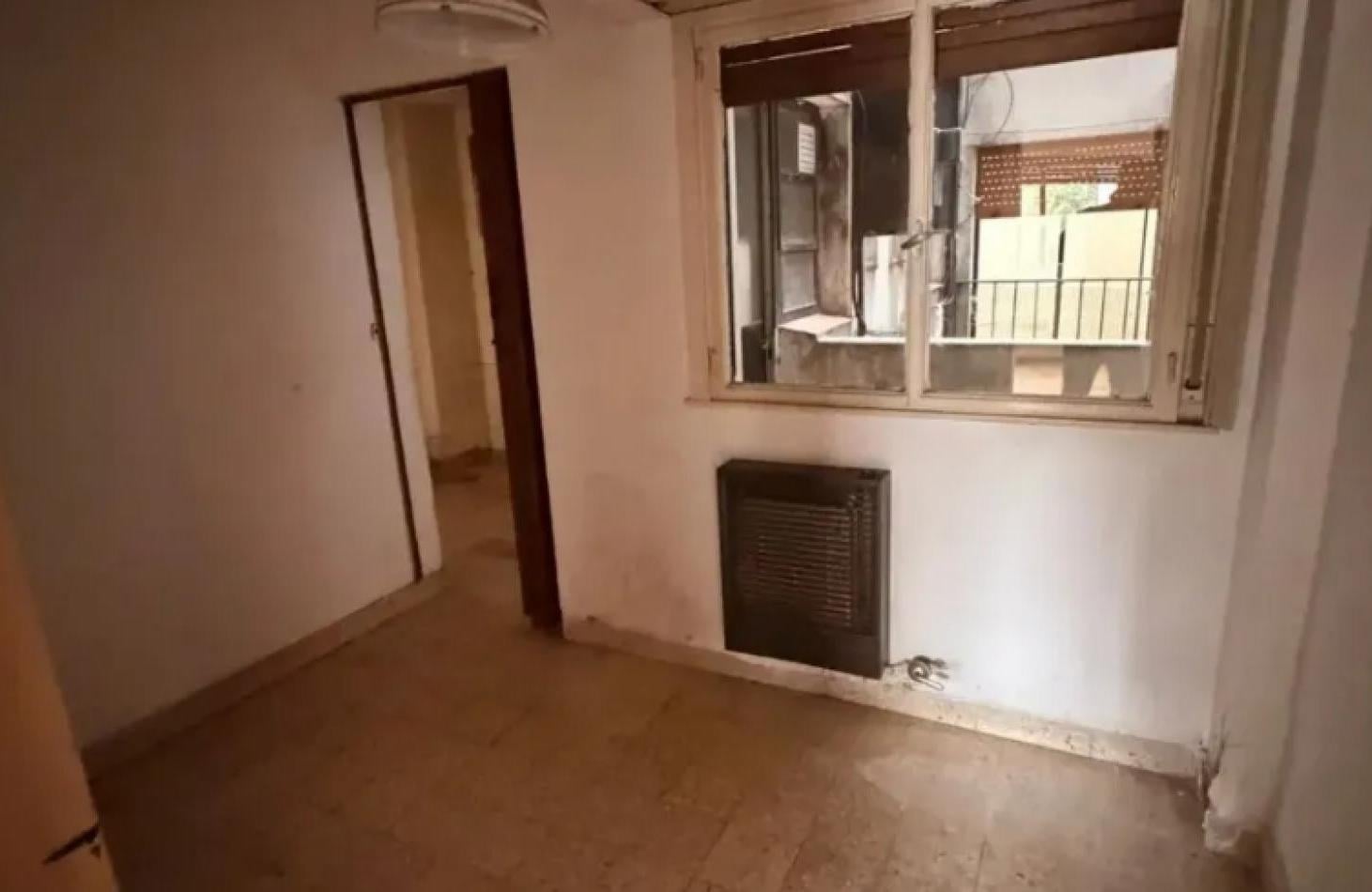 Foto de Oportunidad Inversor A Refaccionar 3 Amb Con Balcon Al Frente 76 M2, imagen 5